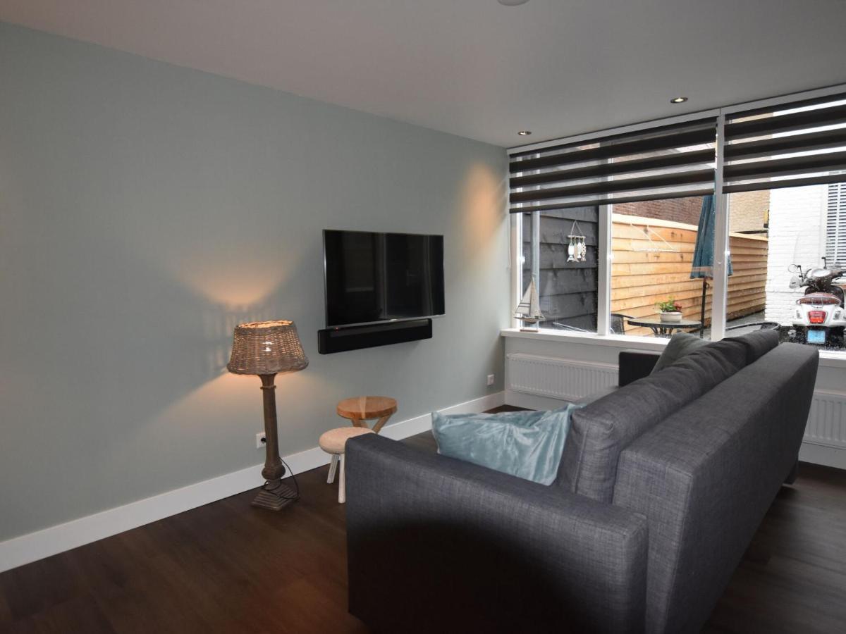 Charming Holiday Home in Egmond aan Zee near Seabeach Nightlife Buitenkant foto