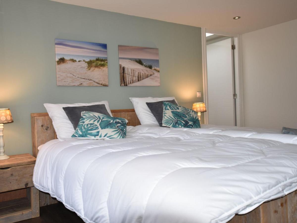 Charming Holiday Home in Egmond aan Zee near Seabeach Nightlife Buitenkant foto
