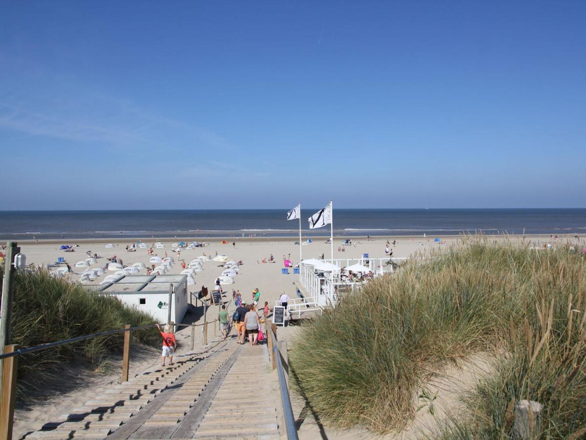 Charming Holiday Home in Egmond aan Zee near Seabeach Nightlife Buitenkant foto